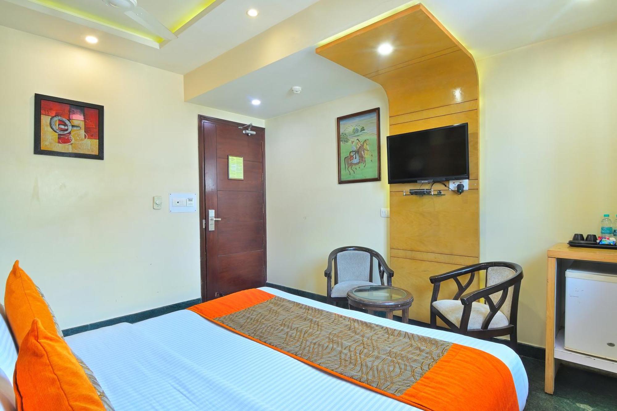 Hotel Hari Piorko Grand - 2 Min From New Delhi Railway Station Экстерьер фото